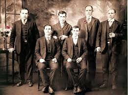 John Doherthy funda la Asociación Nacional para la protección del trabajo.