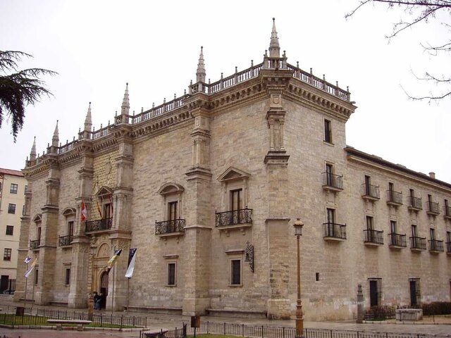COLEGIO DE LA SANTA CRUZ EN VALLADOLID