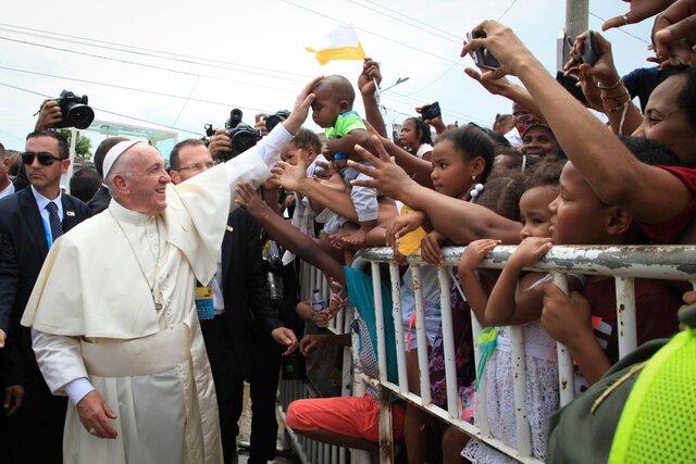 Visita del papa Francisco a Colombia: Bogotá, Villavicencio, Medellín y Cartagena. El lema fue "demos el primer paso".
