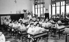 Aumento de centros educativos públicos