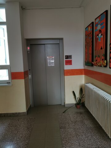 Modern, akadálymentesített lett az épület