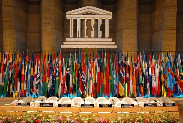 En la capital inglesa se constituye la Organización de las Naciones Unidas para la Educación, la Ciencia y la Cultura (UNESCO, por sus siglas en inglés), formada por 44 países.