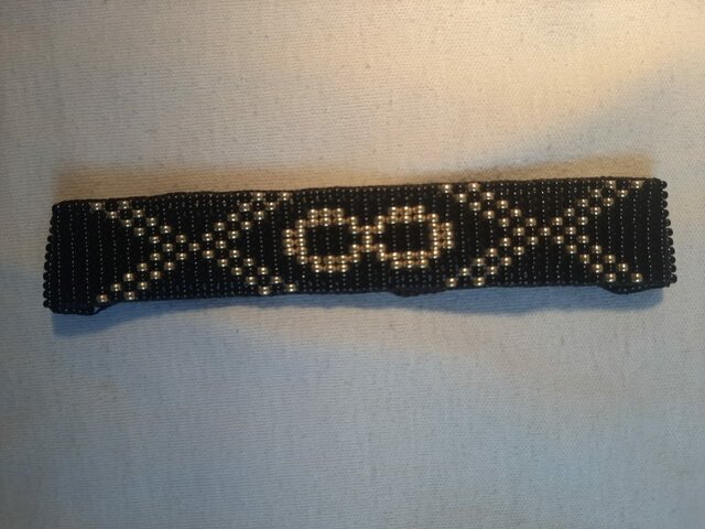 manilla en mostacilla checa