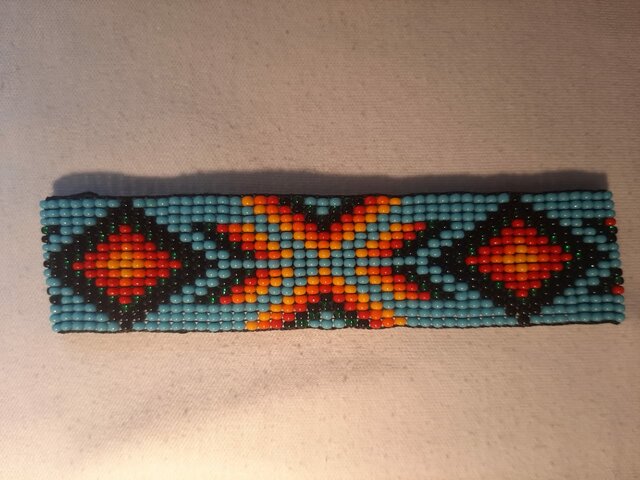 manilla en mostacilla checa