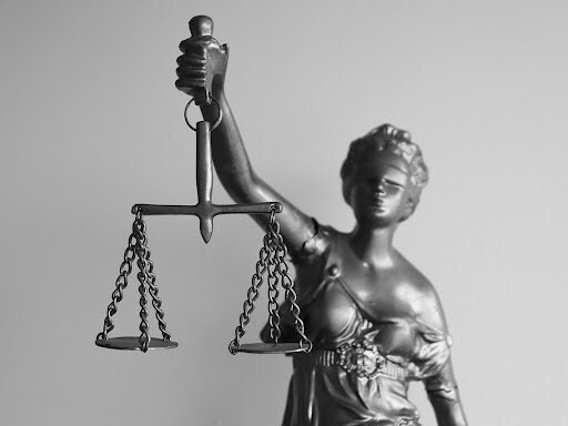 Sentencias por fallos en la equidad