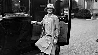 Acheter 2 nouveaux immeubles rue Cambon