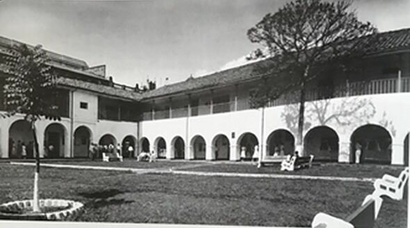 Sistema educativo. Escuela de Enfermeras Hospitalarias