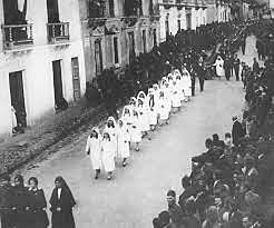 RELACION HISTORICA DE LA ENFERMERIA CON EL EXTRANJERO