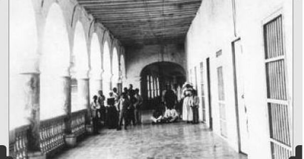 RELACION HISTORICA DE LA ENFERMERIA CON EL EXTRANJERO