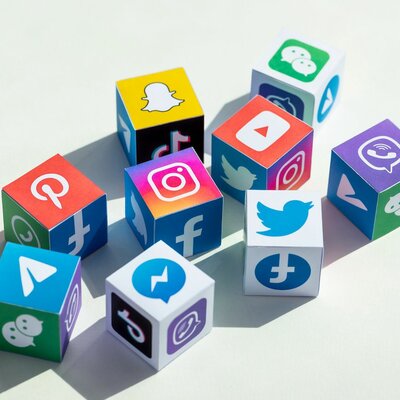 Timeline: Redes Sociales-Natalia Dussán Tovar