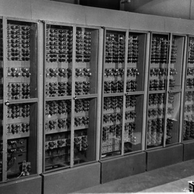 Timeline: История развития ЭВМ