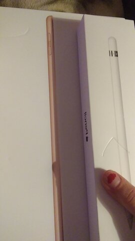 December 24th, 2018. iPad and iPen for Christmas! (For my art)