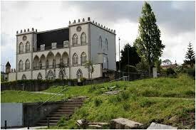 Entrei nas Irmãs Oblatas