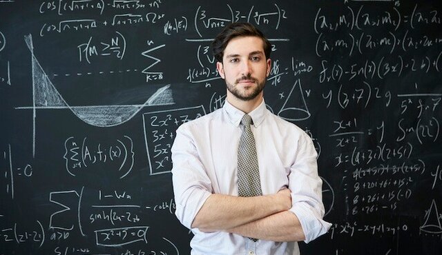 Comienzo a trabajar como profesor.