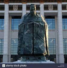 STATUA CONFUCIO