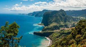 Portugal discovers the Madeira Islands