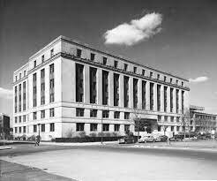 En 1950 Fue creado el primer curso de posgrado de computación en el MIT