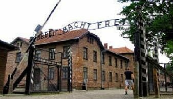 LA PERSECUCIÓN NAZI COMO PUNTO DE INFLEXIÓN