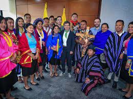 Decreto 804 (mayo 18) de 1995