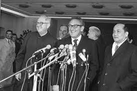 Nixon’s Christmas bombing (What was its effect?)