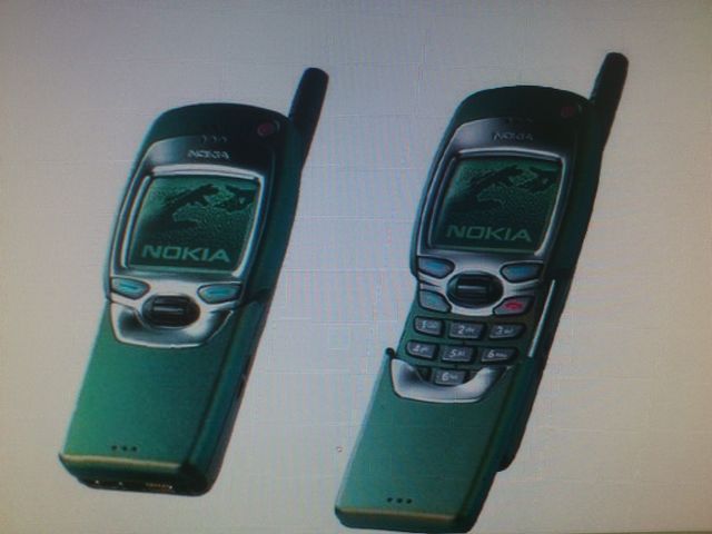 Un mini ordenador con forma de móvil.