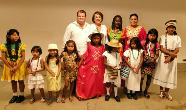 El   MEN   legaliza   los   programas   de etnoeducación