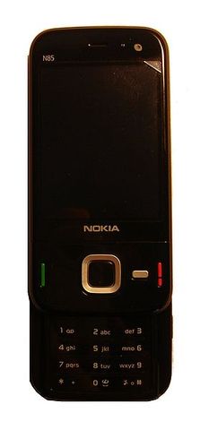 Nokia n85