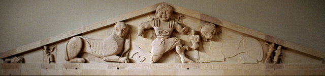 Frontone del tempio di Artemide