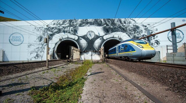 Channel Tunnel opened