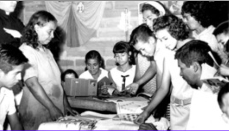 1925 - 1926  Estaciones educativas en EEUU - Radio