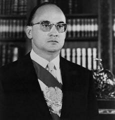 LUIS ECHEVERRIA ALVAREZ