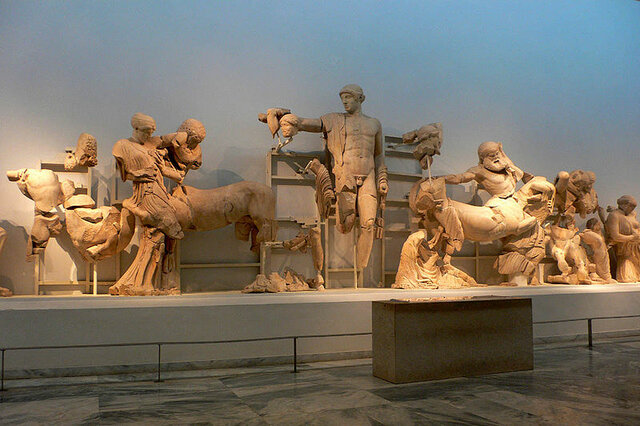 Frontón oeste del templo de Zeus en Olimpia