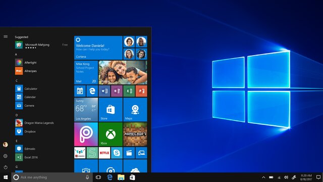 2015-Microsoft releases Windows 10