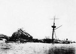 	Explosión del acorazado Maine (feb)/EEUU declara la guerra a España (abril)/Tratado de París (diciembre)