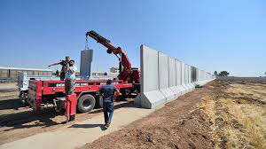 2015 Despiete construction of walls at the Turkish