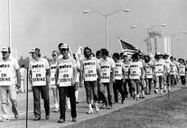 Reagan and air-traffic controllers strike
