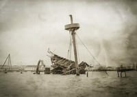 Explosión del acorazado Maine (feb)/EEUU declara la guerra a España (abril)/Tratado de París (diciembre)