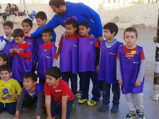 Començo a jugar futbol sala a l'escola