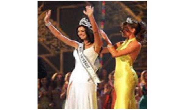 Jennifer Hawkins é eleita Miss Universo.