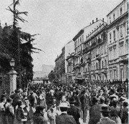PROTESTE POPOLARI A MILANO CONTRO IL CAROVITA