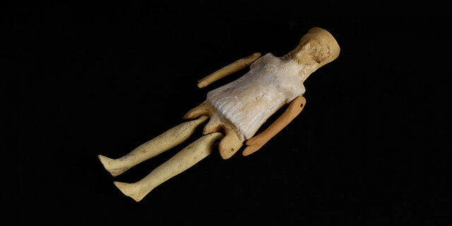 Muñeca articulada de terracota