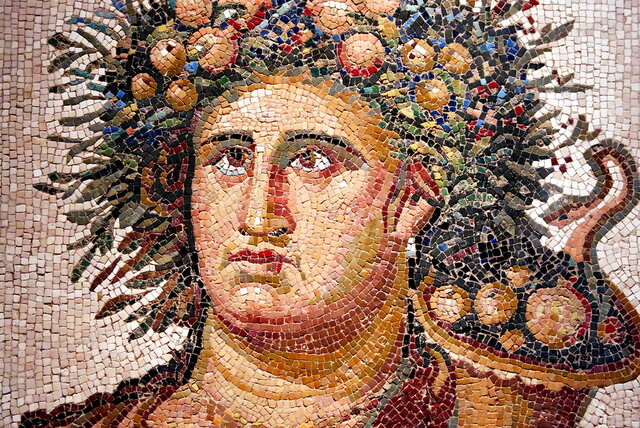 Mosaico del Genio del Año