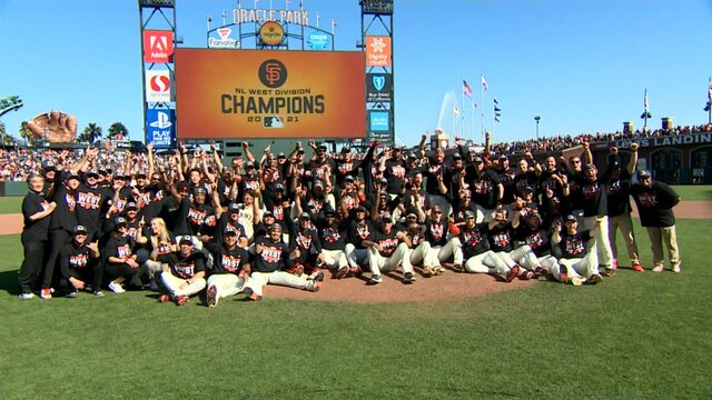 Giants clinch the National League West title and finish with the best record in baseball going into the playoffs