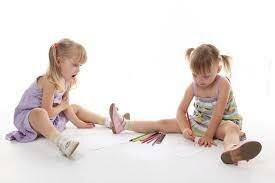 De 4 y medio a los 5 años de edad: etapa lingüística