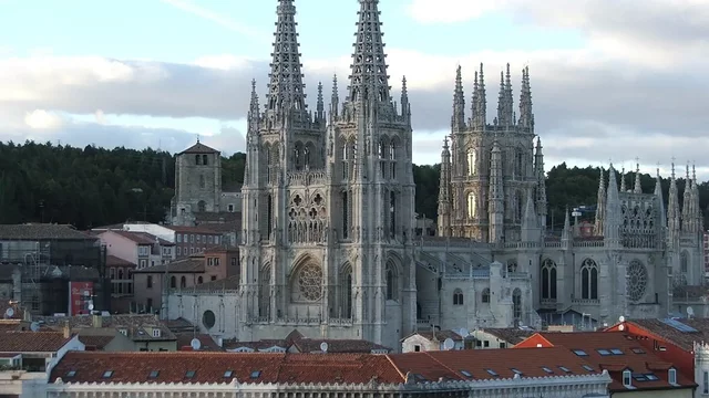 CONSTRUCCION DE LA CATEDRAL GOTICA DE BURGOS