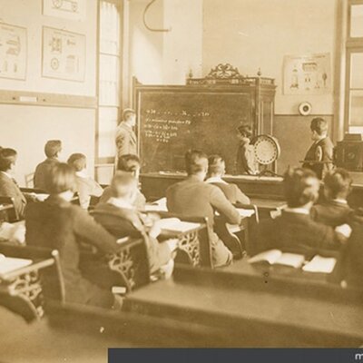 Timeline: Historia de la educación