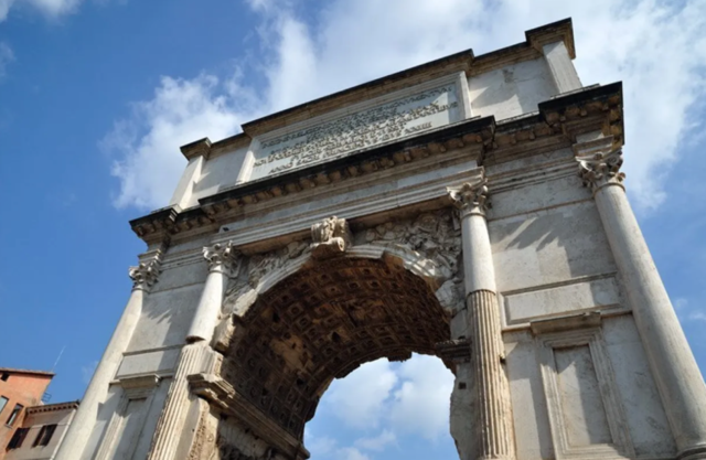 Arco de Tito (Roma Imperial)