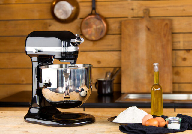 новый настольный миксер KitchenAid Artisan