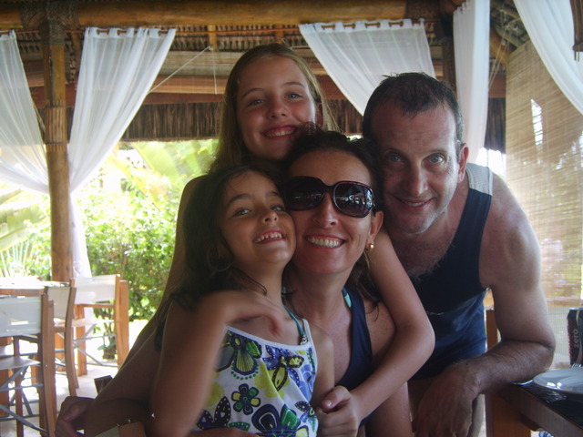 1ª viagem de avião em família da Isabela