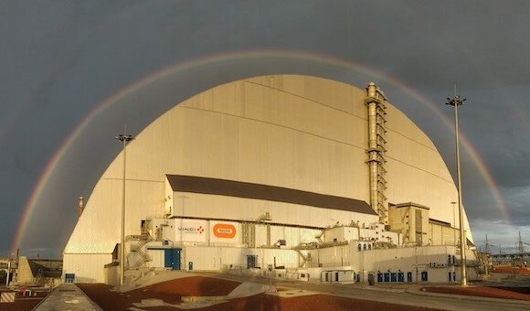 Comienza a operar el nuevo sarcófago